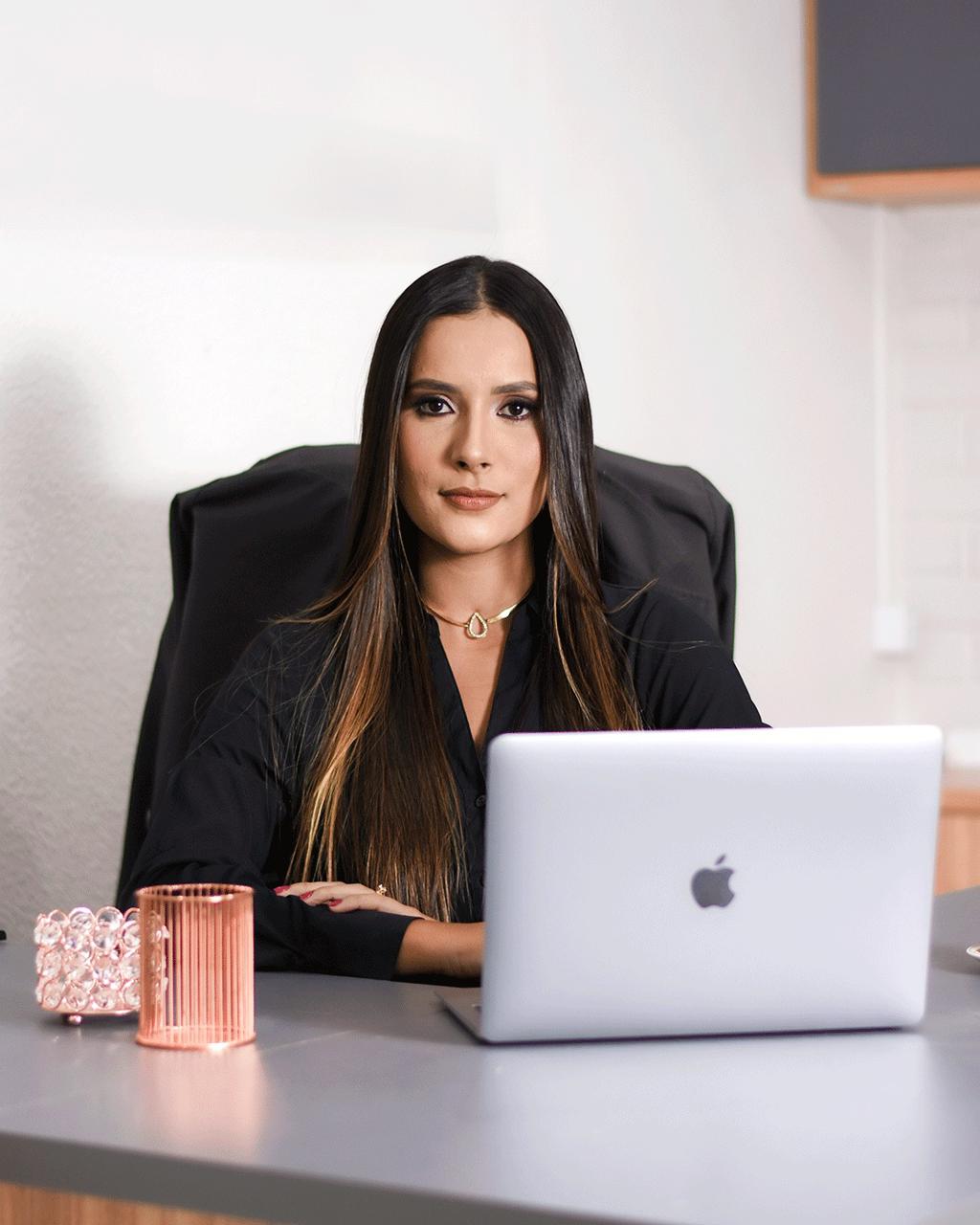 Dra. Petria Maria Galindo